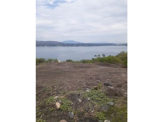 地皮  Tequesquitengo, Jojutla