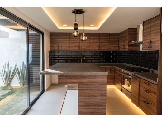 Casa de luxo - Santa Clara, Ocoyucan