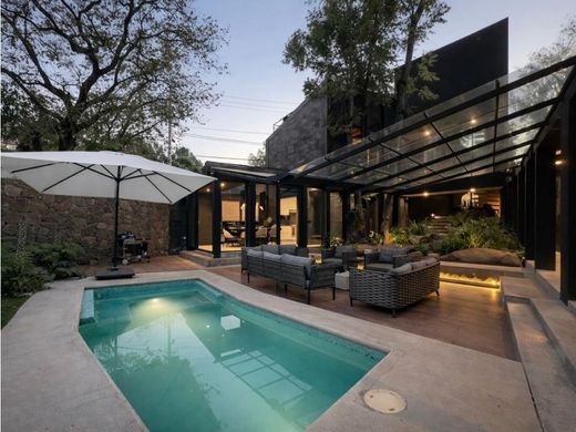 Residential complexes in Valle de Bravo, Estado de México