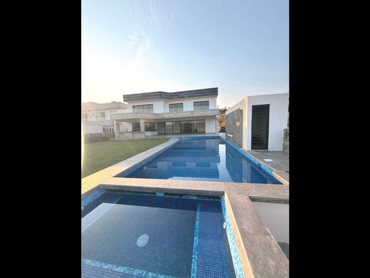 Luxury home in Atlatlahucan, Morelos