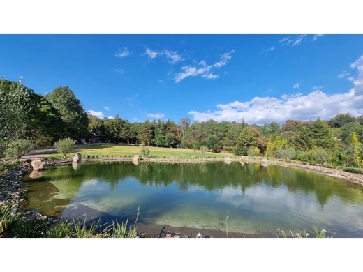 Farmhouse in Valle de Bravo, Estado de México