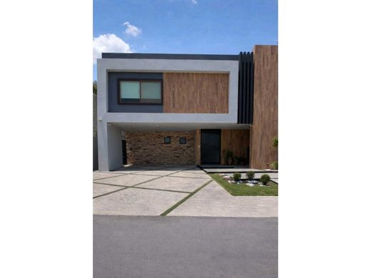 Luxury home in Villahermosa, Centro