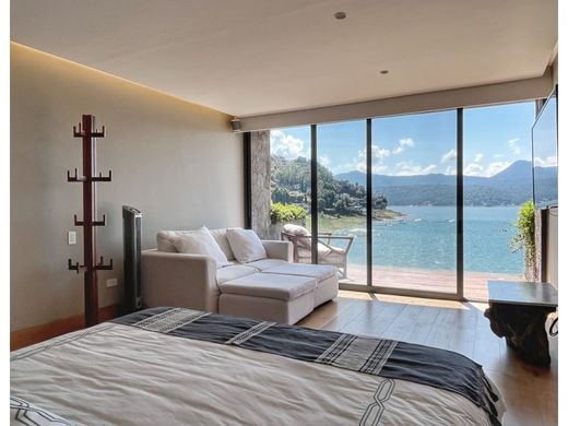 منزل ﻓﻲ Valle de Bravo, Estado de México