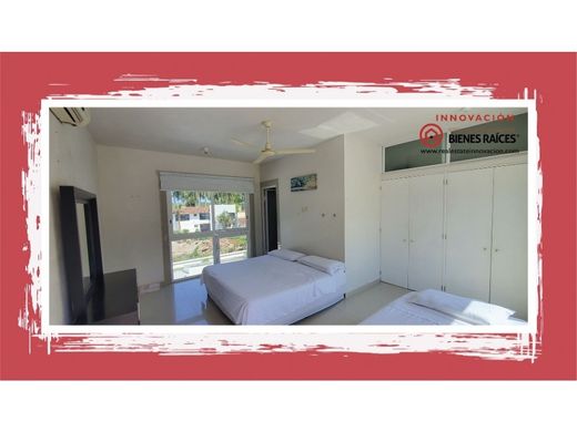 Luxury home in Ixtapa, Zihuatanejo de Azueta