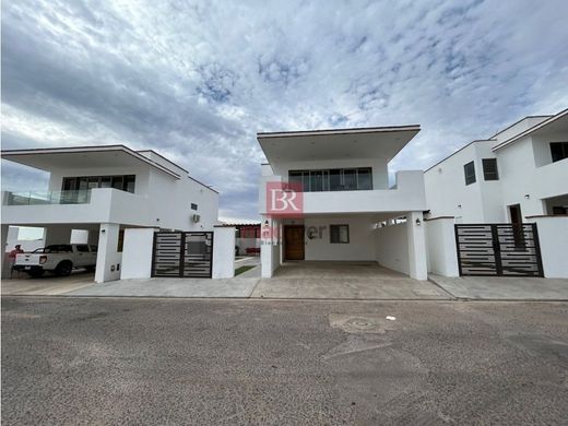 Luxe woning in San Carlos, Guaymas