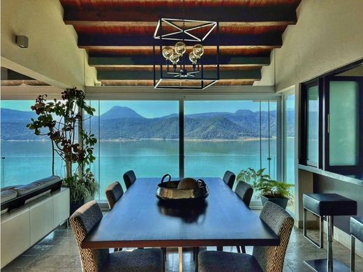 Luksusowy dom w Valle de Bravo, Estado de México