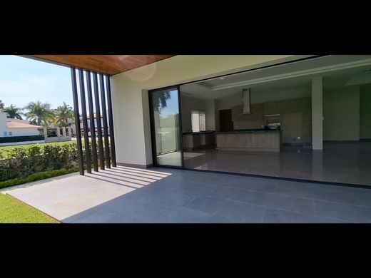 Luxury home in Emiliano Zapata, Morelos