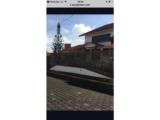 Casa di lusso a Ciudad López Mateos, Atizapán de Zaragoza