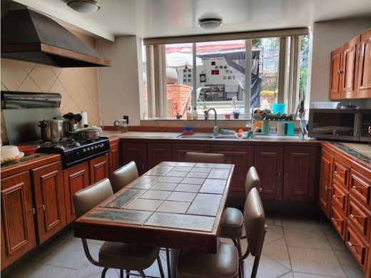 Luxury home in Naucalpan, Naucalpan de Juárez