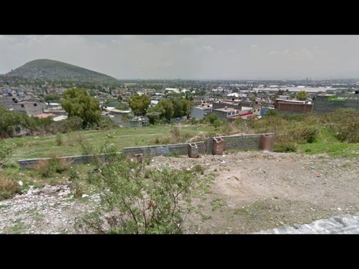 Land in Tlalnepantla, Tlalnepantla de Baz