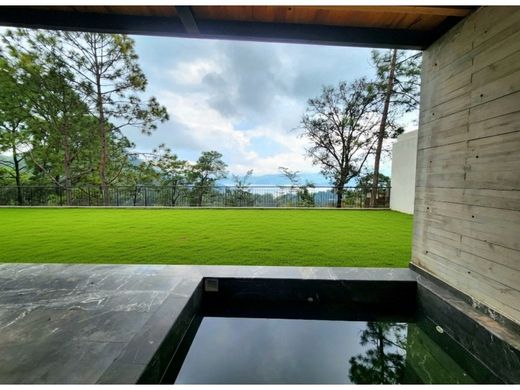 Casa de lujo en Valle de Bravo, Estado de México