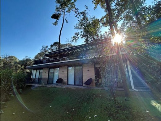 Luxus-Haus in Valle de Bravo, México (Bundesstaat)