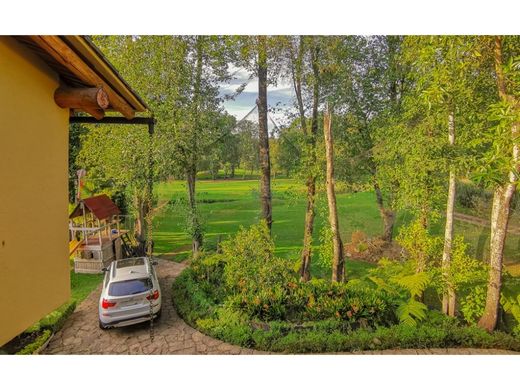 Casa de lujo en Valle de Bravo, Estado de México