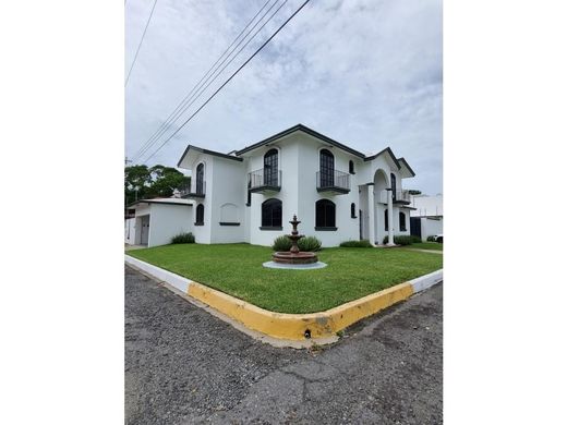 Casa de lujo en Tapachula, Estado de Chiapas