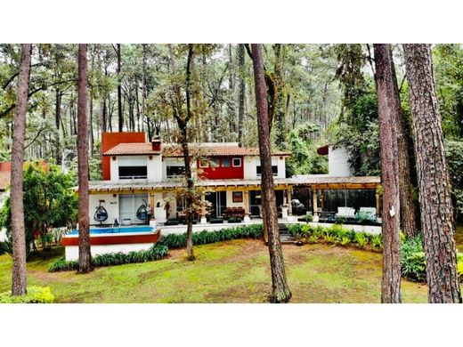 Complesso residenziale a Valle de Bravo, Messico (stato federato)