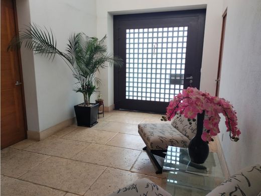 Luxury home in Ciudad López Mateos, Atizapán de Zaragoza