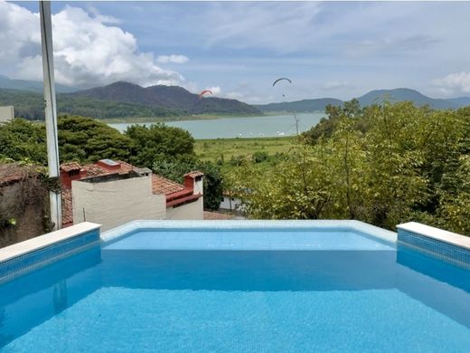 Luksusowy dom w Valle de Bravo, Estado de México