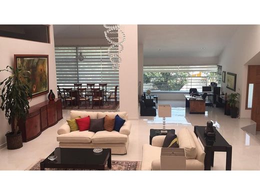 Ciudad López Mateos, Atizapán de Zaragozaの高級住宅