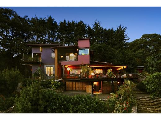 Cortijo o casa de campo en Valle de Bravo, Estado de México