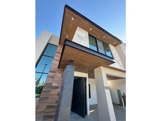 豪宅  Saltillo, 科阿韋拉州