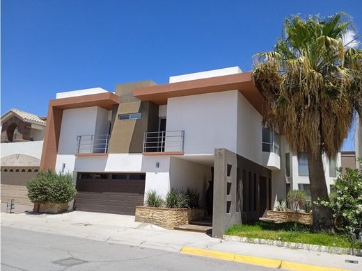 Luxury home in Ciudad Juárez, Juárez