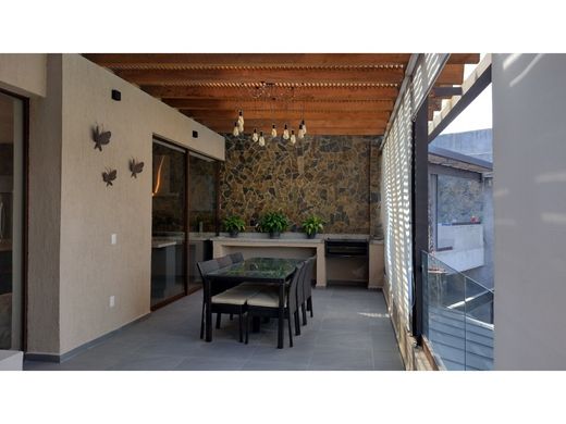 Luxury home in Valle de Bravo, Estado de México