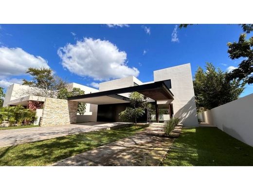 Πολυτελή κατοικία σε Mérida, Estado de Yucatán