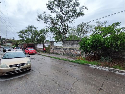 Land in Zacatepec, Morelos