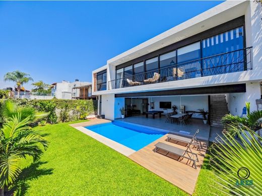 豪宅  Cuernavaca, 莫雷洛斯州