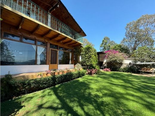 Chalet in Valle de Bravo, Estado de México