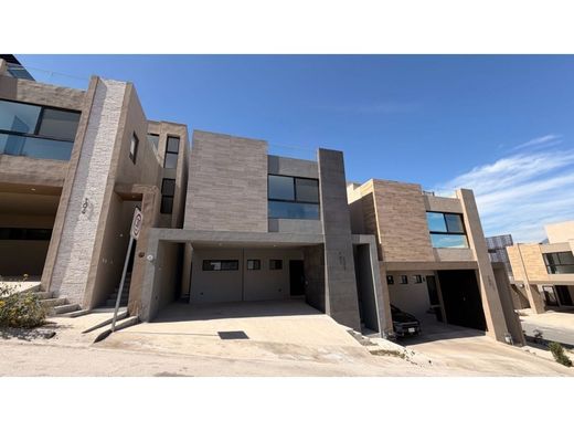 Luxury home in García, Nuevo León