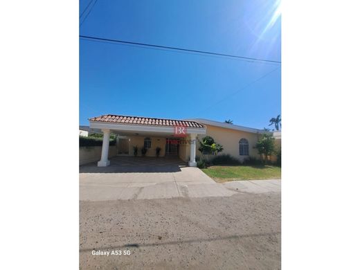 豪宅  Ciudad Obregón, Cajeme