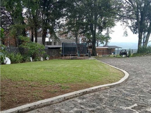 Cortijo o casa de campo en Cuernavaca, Estado de Morelos