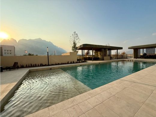 Apartment / Etagenwohnung in San Pedro, China