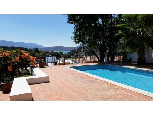 Luxury home in Valle de Bravo, Estado de México