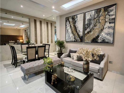 Luxury home in Monterrey, Nuevo León