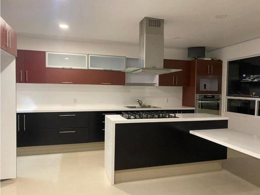 Πολυτελή κατοικία σε Naucalpan de Juárez, Estado de México