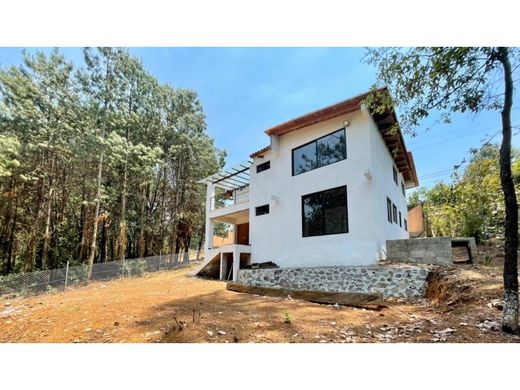 Luxury home in Valle de Bravo, Estado de México