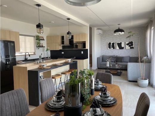 منزل ﻓﻲ García, Estado de Nuevo León