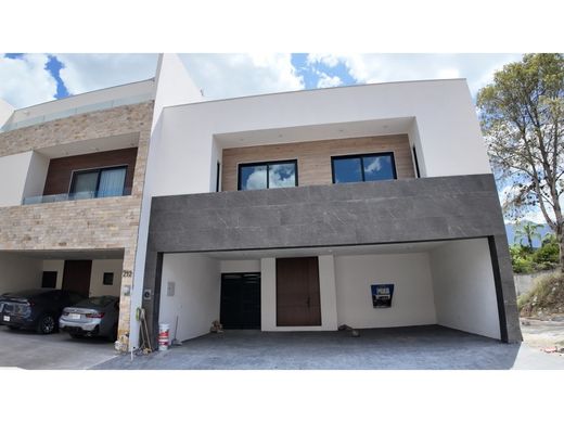 Luxury home in Santiago, Nuevo León