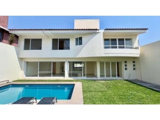 Πολυτελή κατοικία σε Cuernavaca, Estado de Morelos