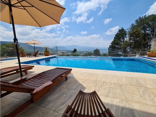 Luksusowy dom w Valle de Bravo, Estado de México