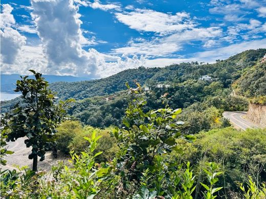 Terreno a Valle de Bravo, Messico (stato federato)