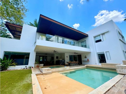 Πολυτελή κατοικία σε Mérida, Estado de Yucatán