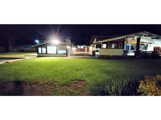 Luxe woning in Valle de Bravo, Mexico (staat)