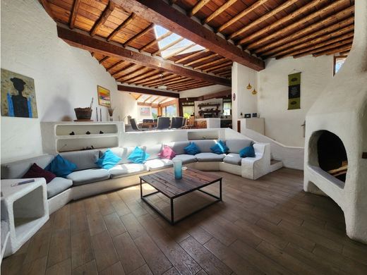 Πολυτελή κατοικία σε Valle de Bravo, Estado de México