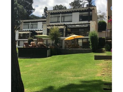 Luxury home in Valle de Bravo, Estado de México
