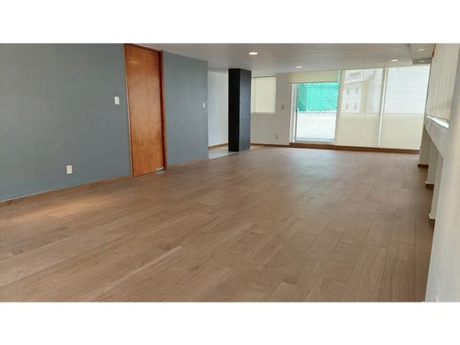 Piso / Apartamento en Ciudad Satélite, Naucalpan de Juárez