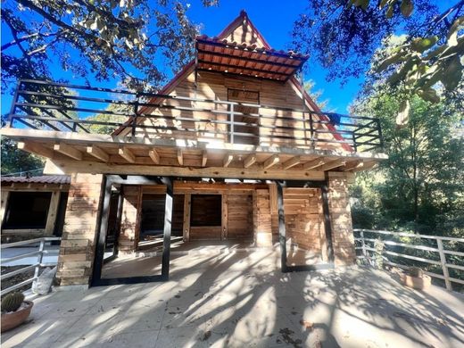 منزل ﻓﻲ Valle de Bravo, Estado de México