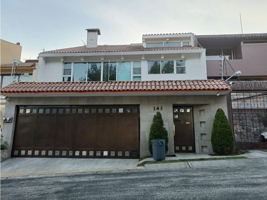 Luxury home in Ciudad López Mateos, Atizapán de Zaragoza